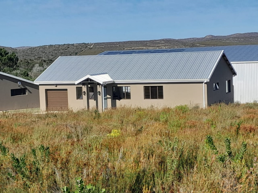 To Let 3 Bedroom Property for Rent in Albertinia Western Cape